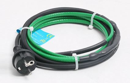 ¿Cuál es el papel de los cables de calefacción autoreguladores en la protección de tuberías?