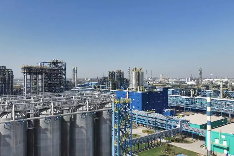 Sistema de rastreo eléctrico doméstico para el almacenamiento inteligente y el proyecto de demostración de integración de transporte de Shandong Chambroad Petrochemicals Co., Ltd.